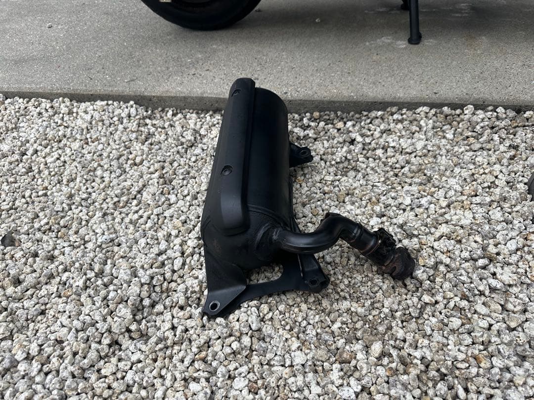 リ*ウ様 ホンダフュージョン純正マフラー