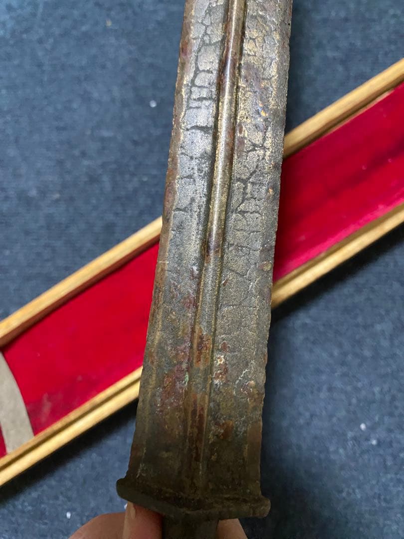 中国春秋時代品 骨董品/中国古美術/コレクション 装飾用刀 木製ケース付き