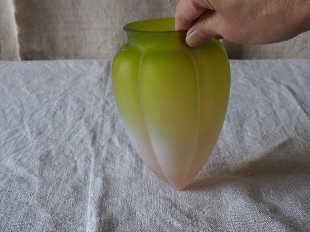 緑とピンクのグラデーション 磨りガラス ランプシェード電笠 高17cm/K407