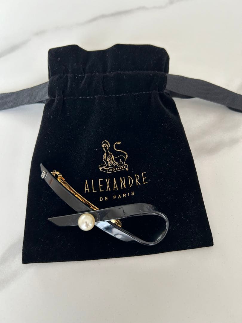 ALEXANDRE DE PARIS ブラック　リボンバレッタ