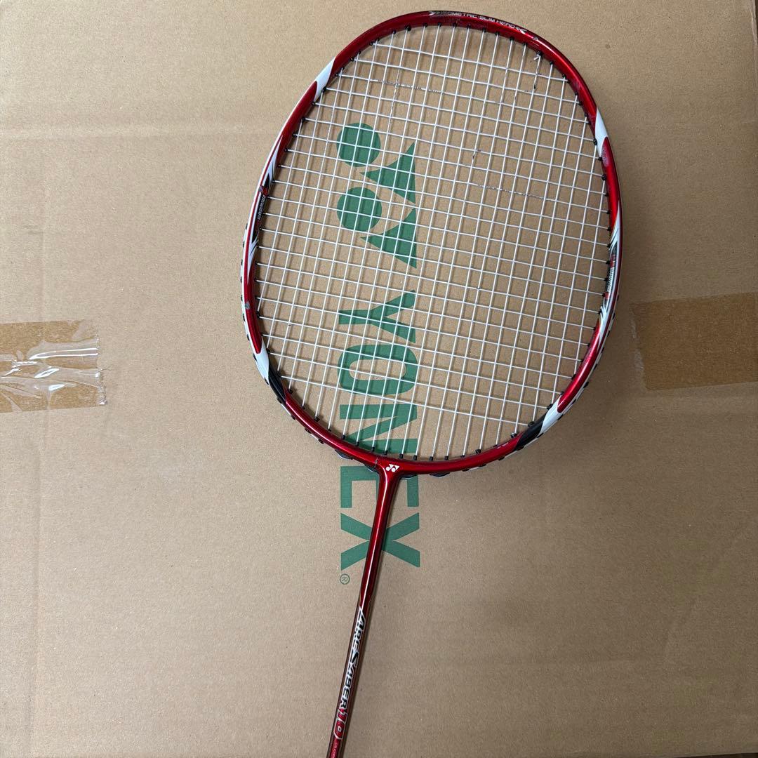 傷ありヨネックス ArcSaber 10 　アークセイバー　バドミントンラケット