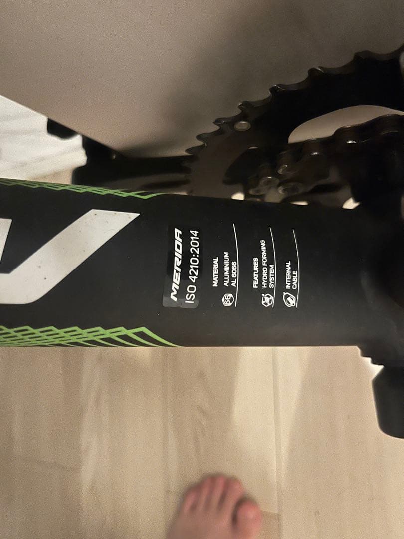 MERIDAロードバイク ブラック/グリーン 700C