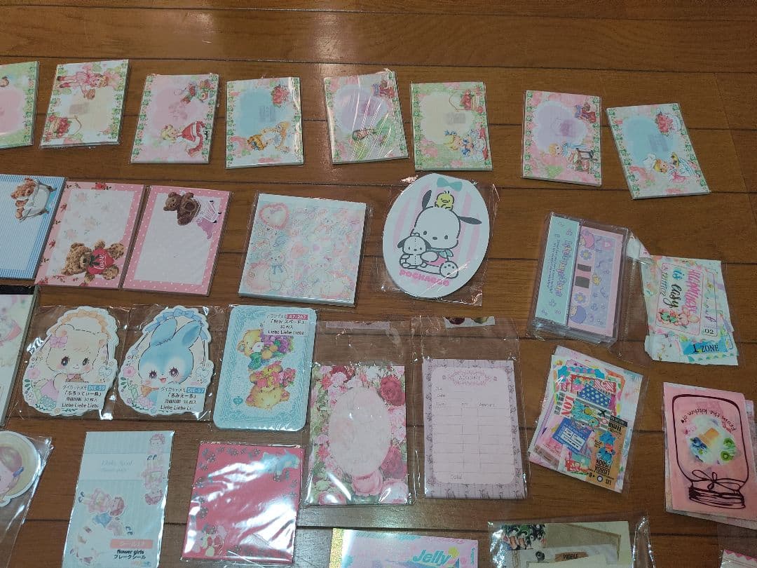 大量！素材紙 コラージュ おすそ分け 紙もの メモ用紙 まとめ売り 150冊位