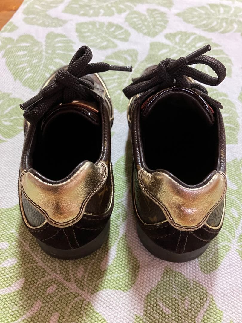 新品未使用品Louis Vuitton キッズスニーカー