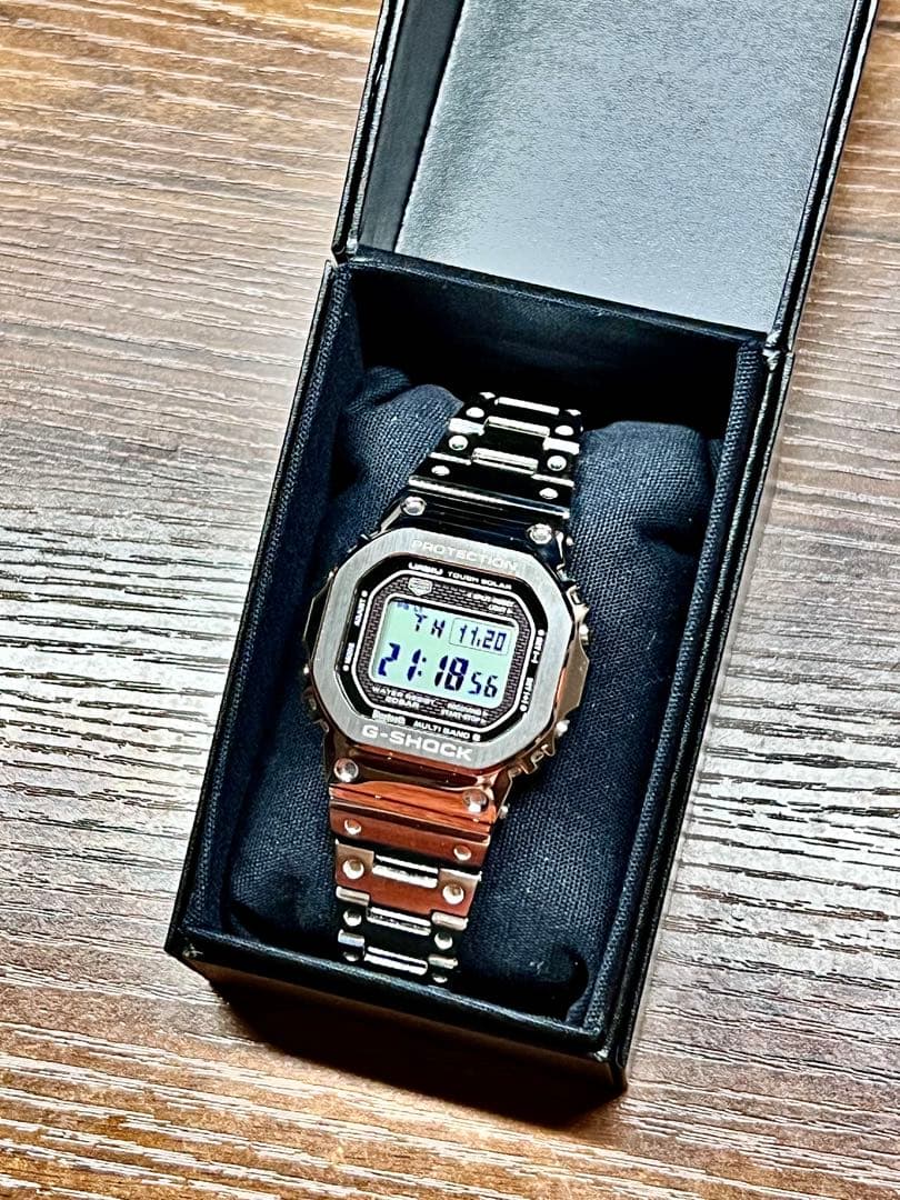 「極美品」国内正規品　GMW-B5000D-1JF フルメタルシルバー