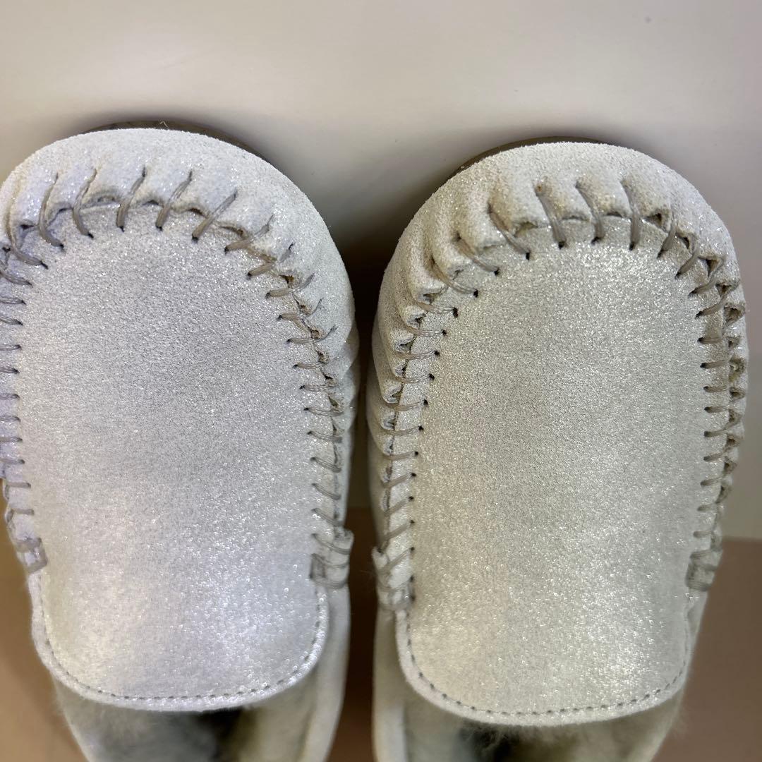 【お値下げ】 EMU モカシンシルバー 24㎝未使用