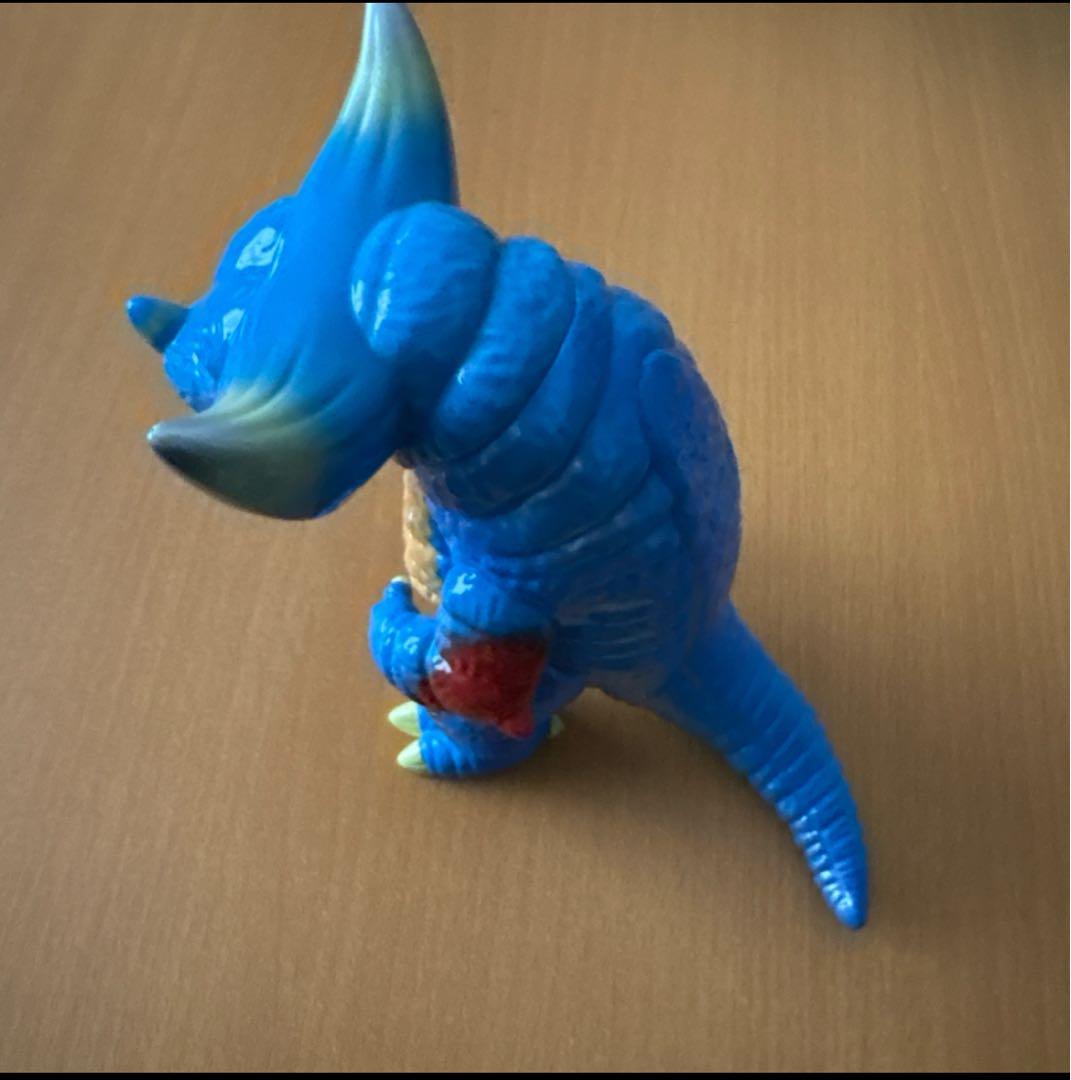 ウルトラマン怪獣　Artverse アートソフビシリーズ　ゴモラ　海外限定