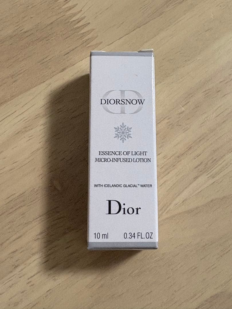 Dior プレステージ　ホワイトUV プロテクター BB 00 30ml