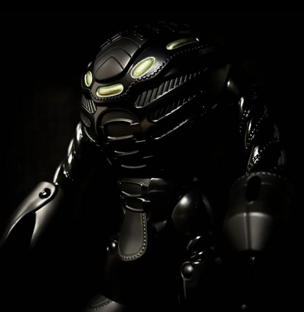 NEO ONE カニーカー フルブラック 新品未使用 フィギュア ソフビ