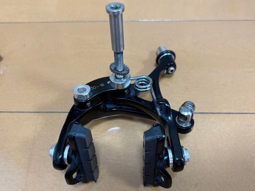 カンパニョーロ　コーラス　ブレーキキャリパー　前後セット