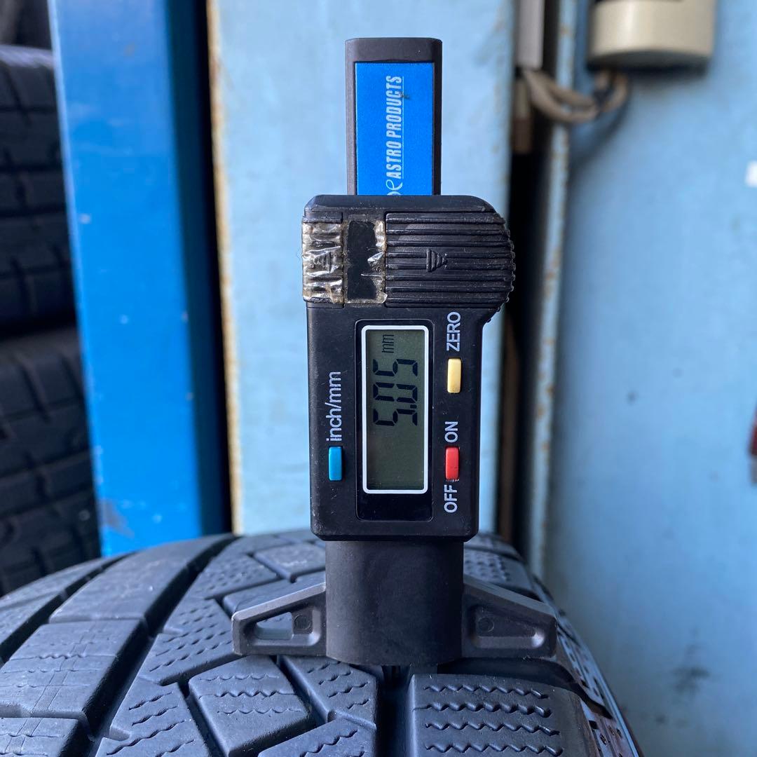 中古溝ありピレリスタッドレスセット175/65R15アクア、フィット　デミオ