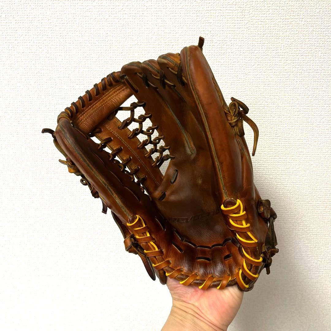 800 ミツワタイガー レボルタイガー 即戦力 軟式 外野手用グローブ
