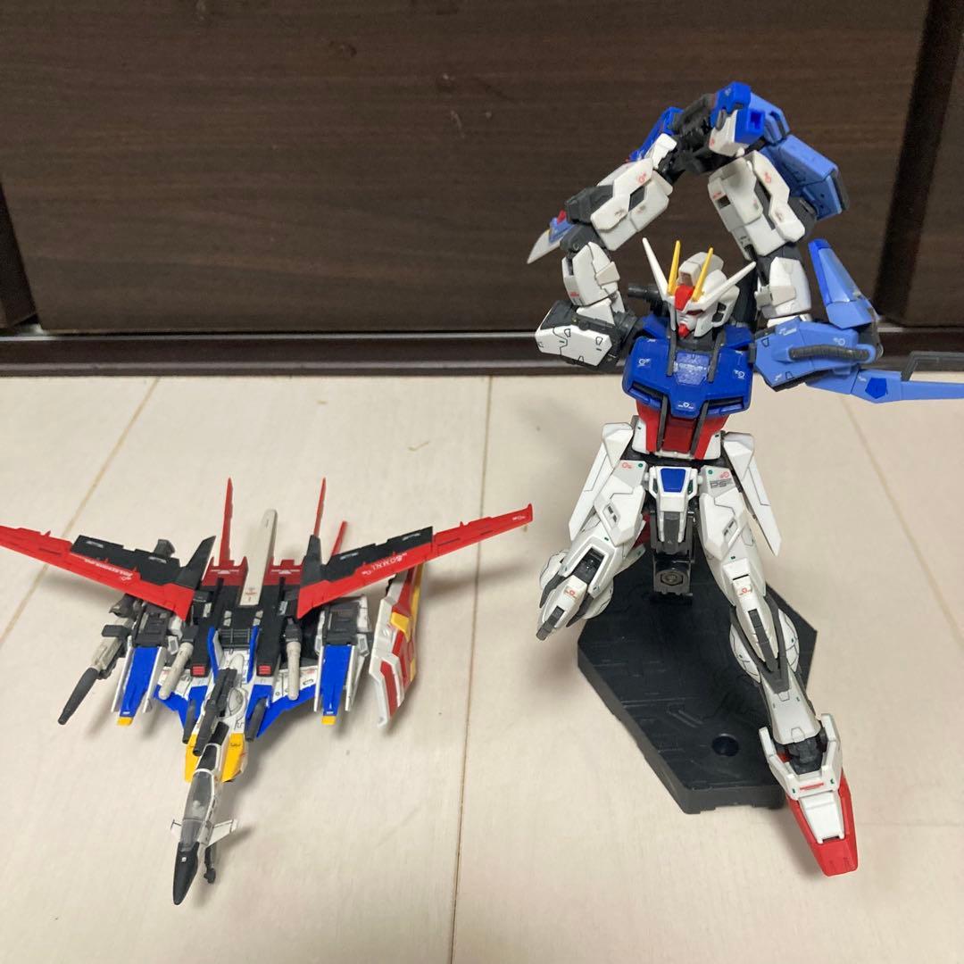 ガンプラ完成品RGソードストライクガンダム+スカイグラスパー