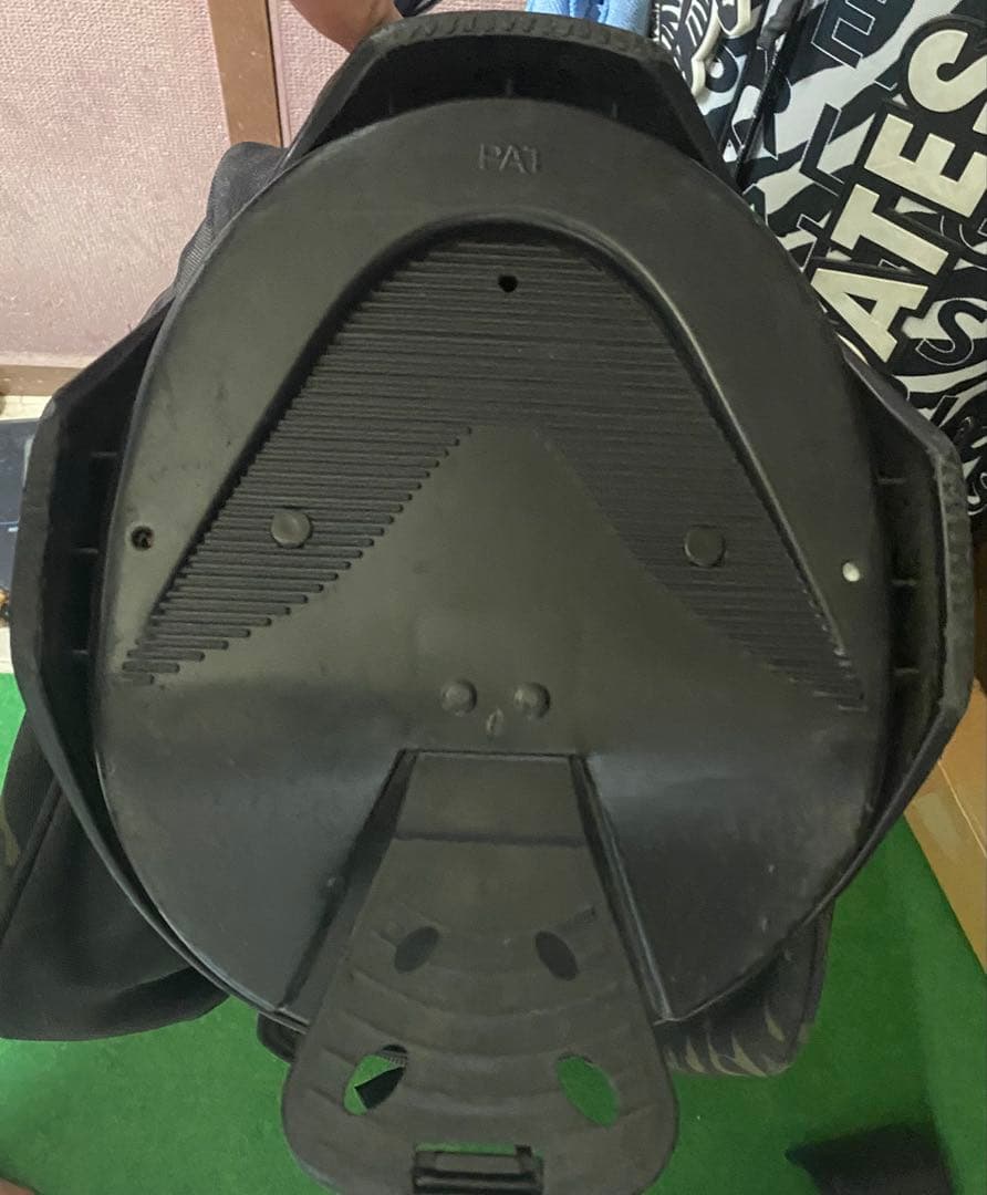 ひ品　BRIEFING迷彩スタンド付きキャディバッグ