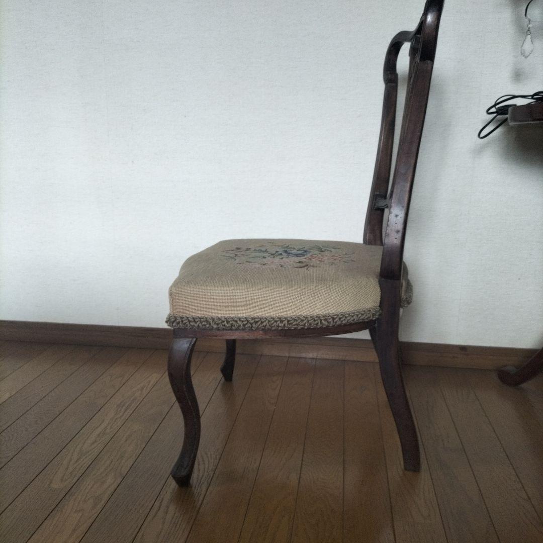 時間限定値下①木製　刺繍　椅子　アンティーク　プチポワン　チェア　イギリス　ミニ