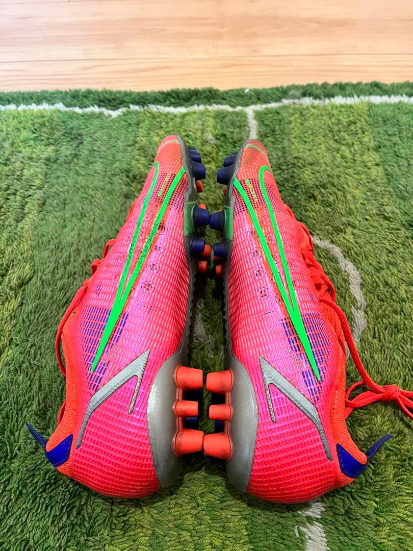 美品！サッカー スパイク NIKE マーキュリアルヴェイパー14エリート AG