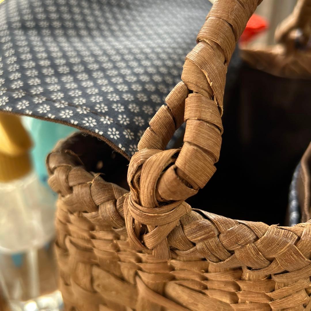 国産やまぶどうバック　　　23000円までならお下げします