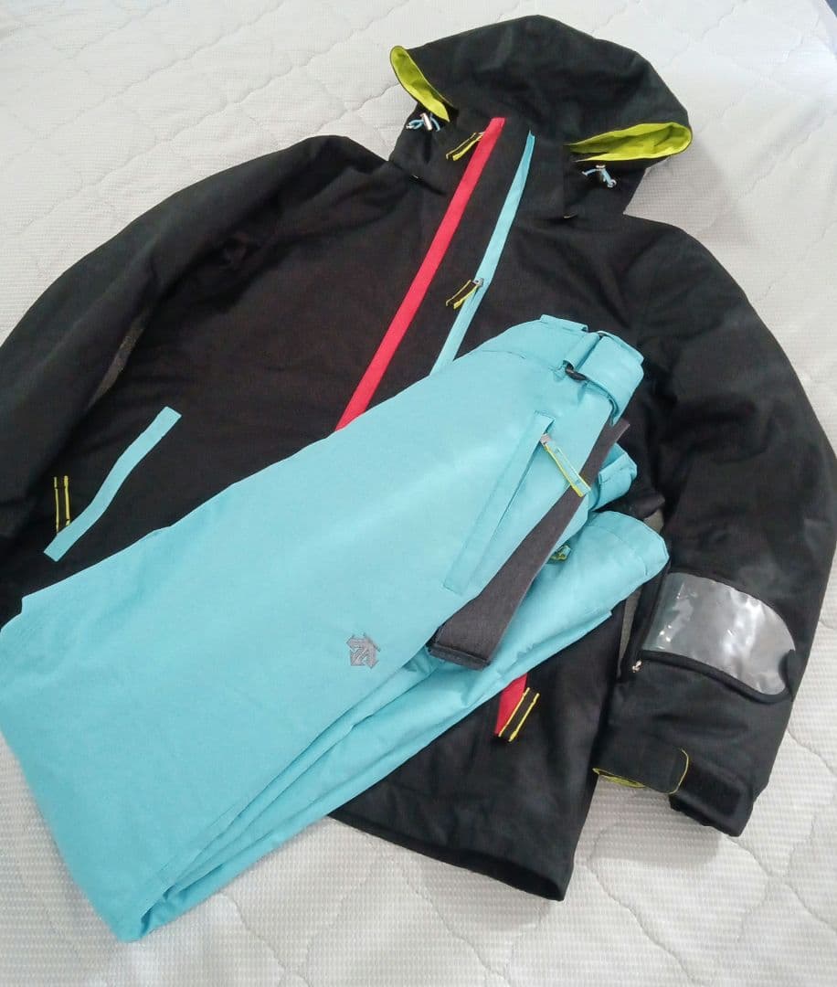 デサント DESCENTE スキーウェア 上下 レディース　Lサイズ　11号