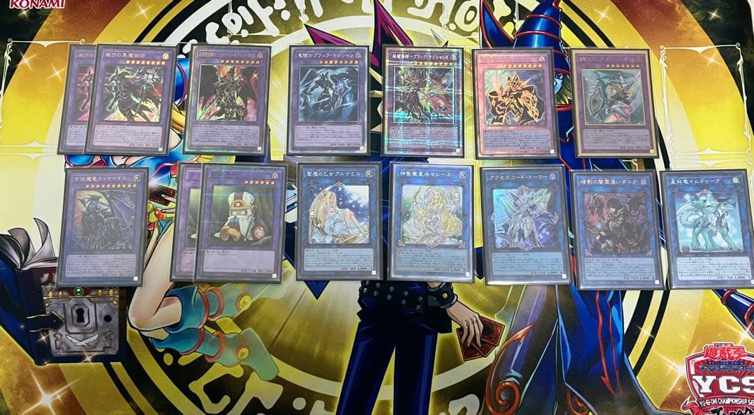 遊戯王　ブラマジ　構築済デッキ　スリーブ、デッキケース、未使用スリーブ45枚付