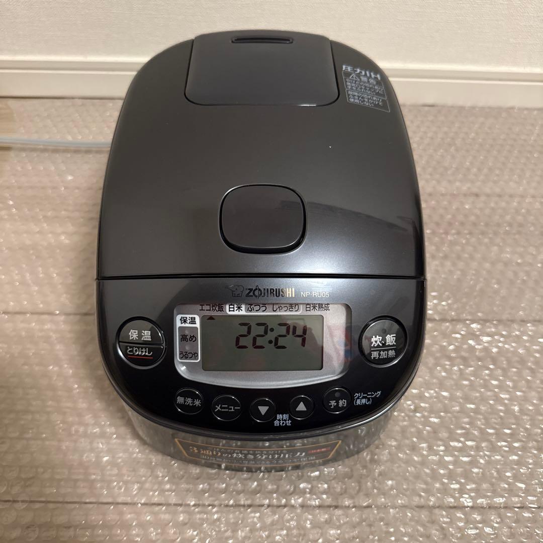 【1度使用】炊飯器　象印　NP-RU05 2025年製