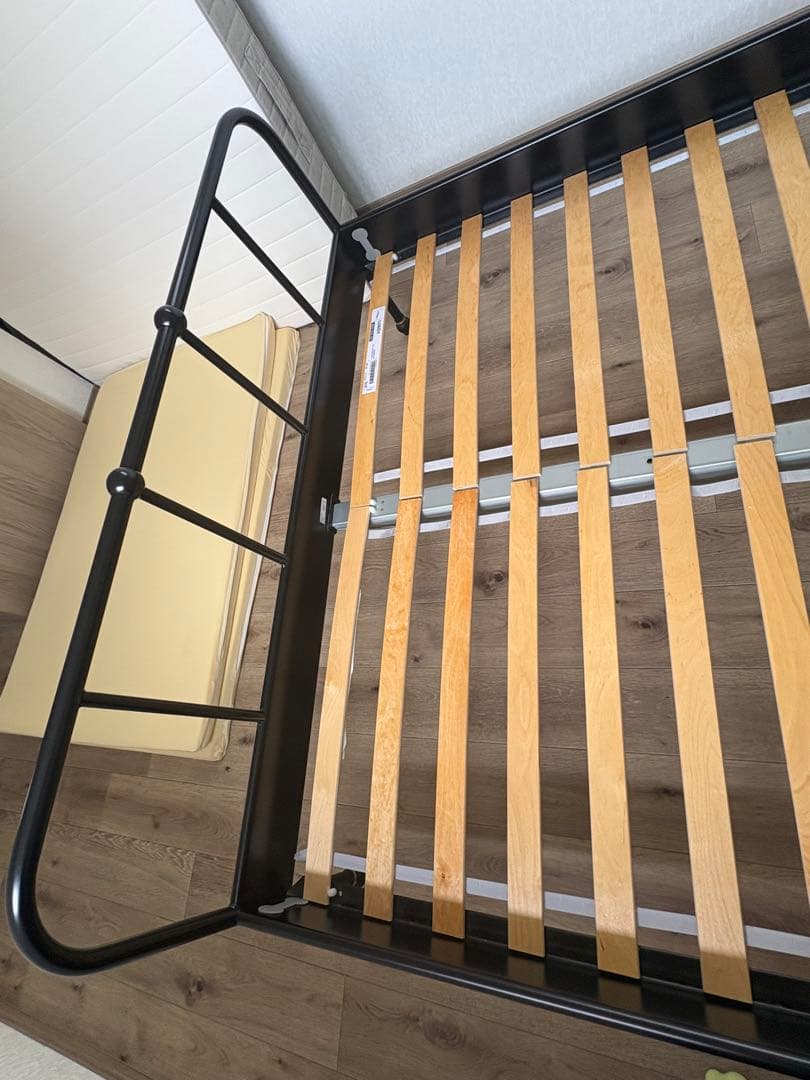 IKEA SAGSTUA サグストゥーア ベッドフレーム 専用すのこ　ダブル