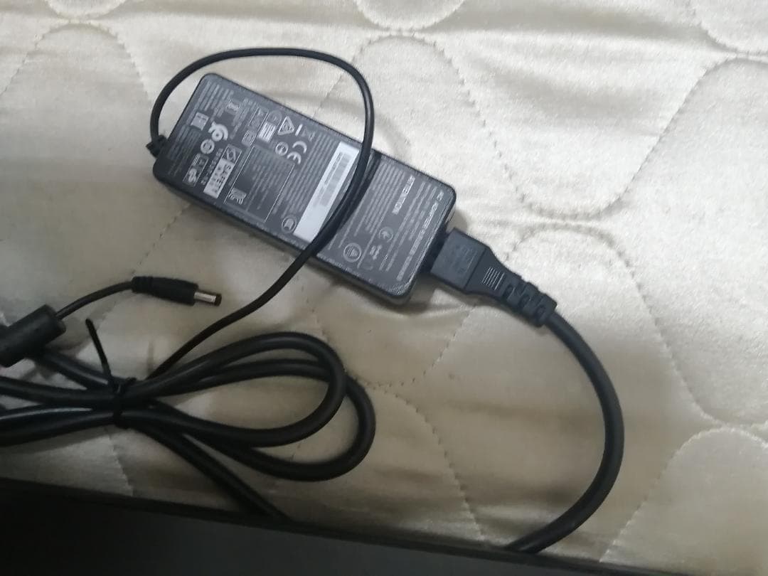 MSI OPTIX G242 23.8インチゲーミングモニター本体