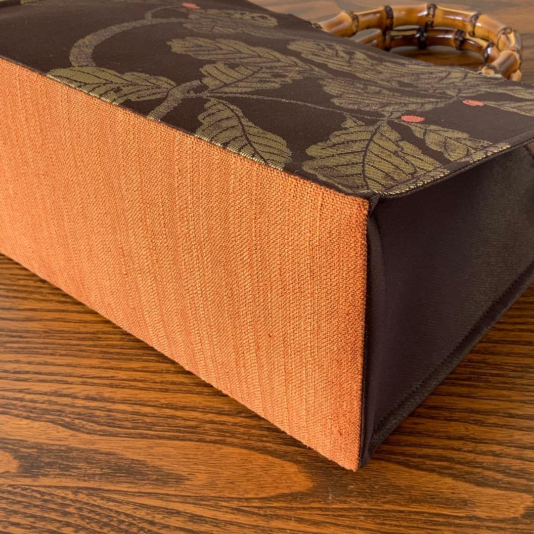 焦茶に金糸きらめく葉文の帯 リメイク バンブーハンドルバッグ 浅型マチ広め