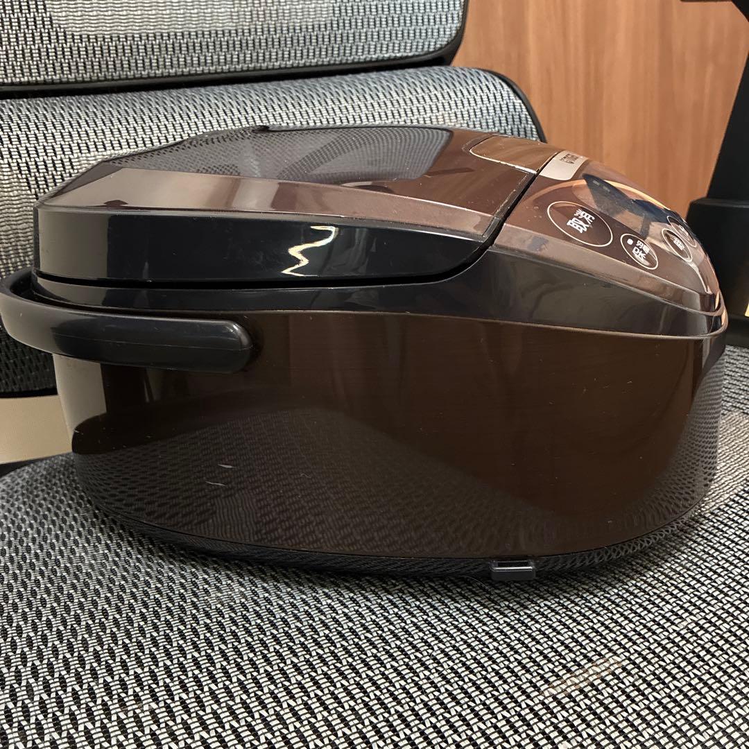TIGER IH炊飯器 2022年製　ブラウン　5.5合　中古