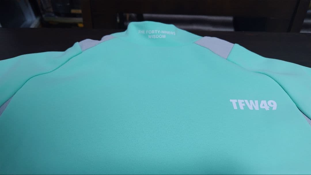 新品未使用　TFW49 メンズシャツ Lサイズ ミントグリーン