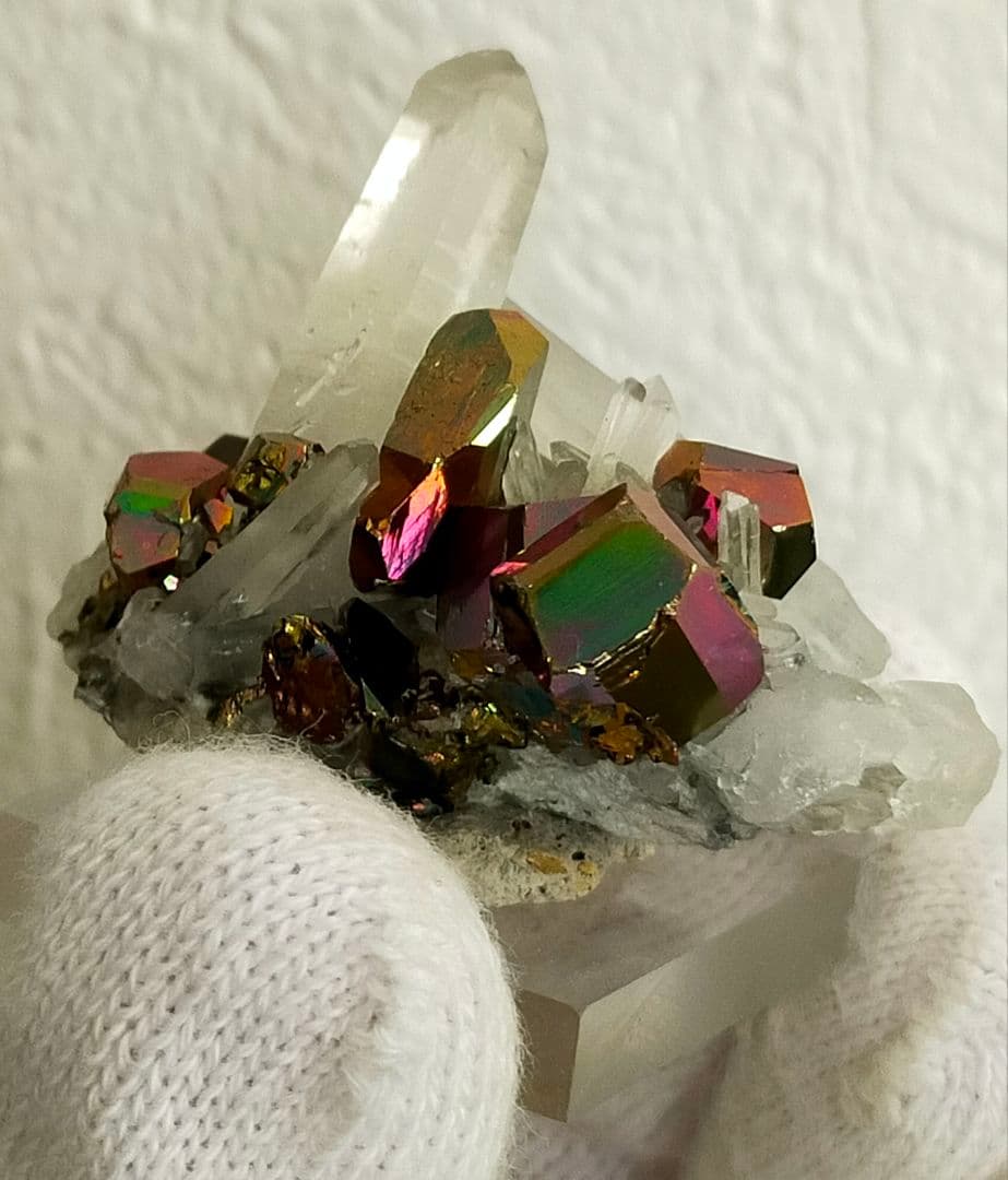 t*n様 【コレクター向】レインボーパイライト　水晶クラスター　パイライトインク