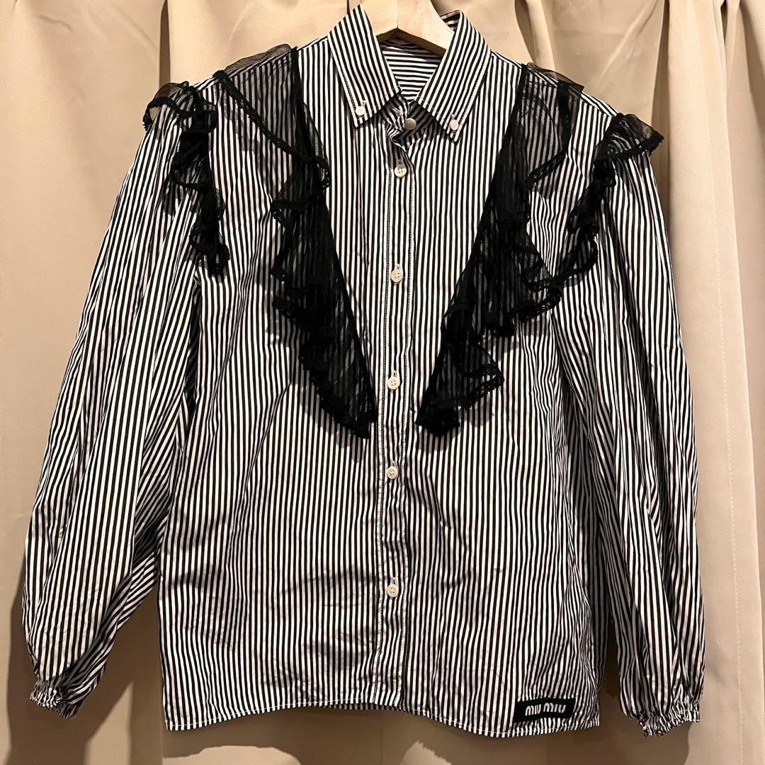 miumiu ストライプ柄フリルシャツ
