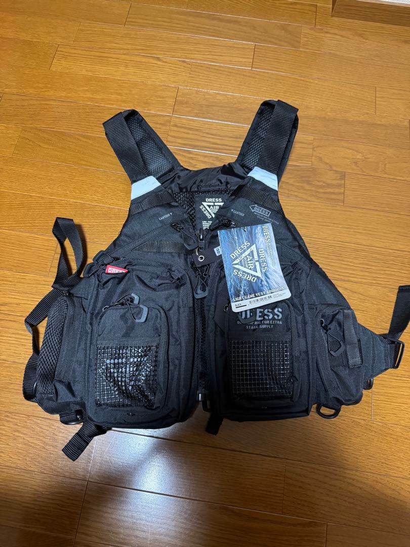 DRESS LIGHT GAME VEST AIRBORNE ブラック