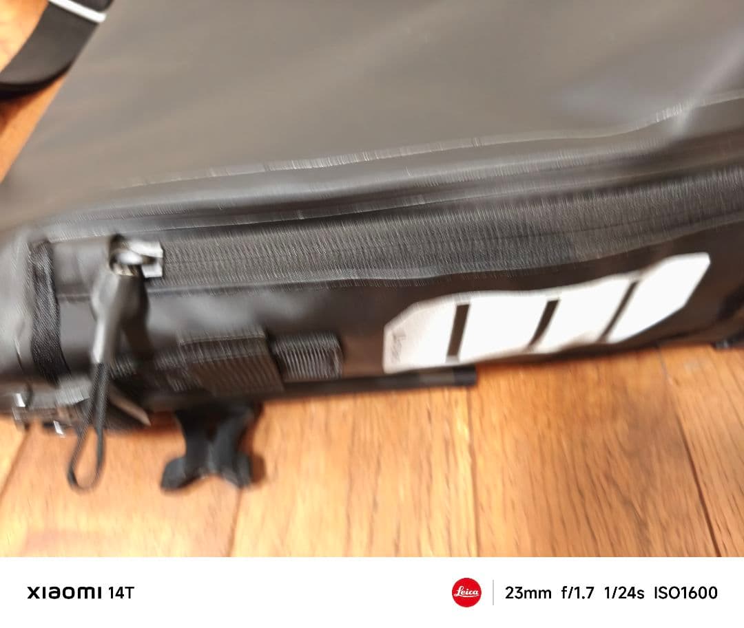 【極美品】THULE/ shield pannier 17L バックパック