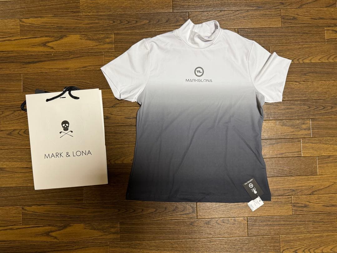 新品の　MARK & LONA 38(M) モックネック半袖　ホワイト