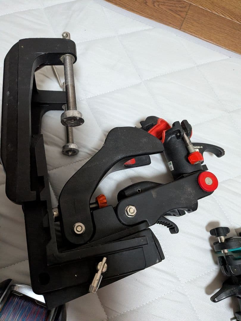 電動リール 青緑ライン付き