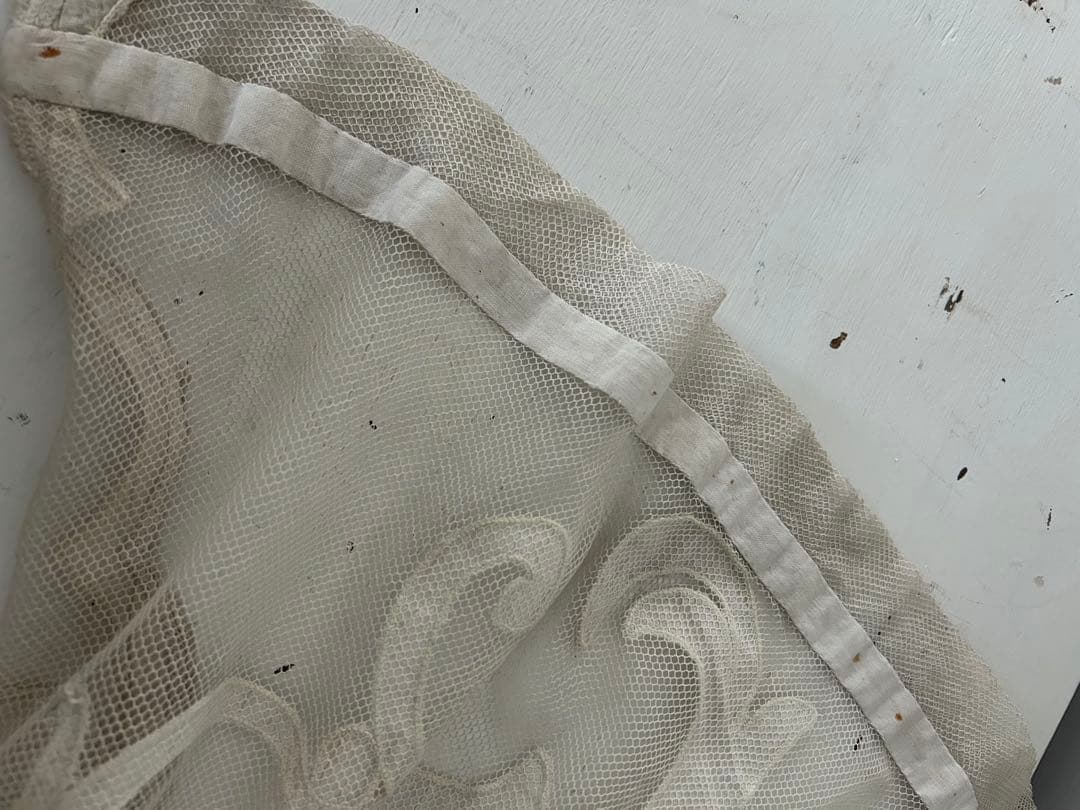 フランスアンティーク花柄刺繍チュールカーテン2枚セット