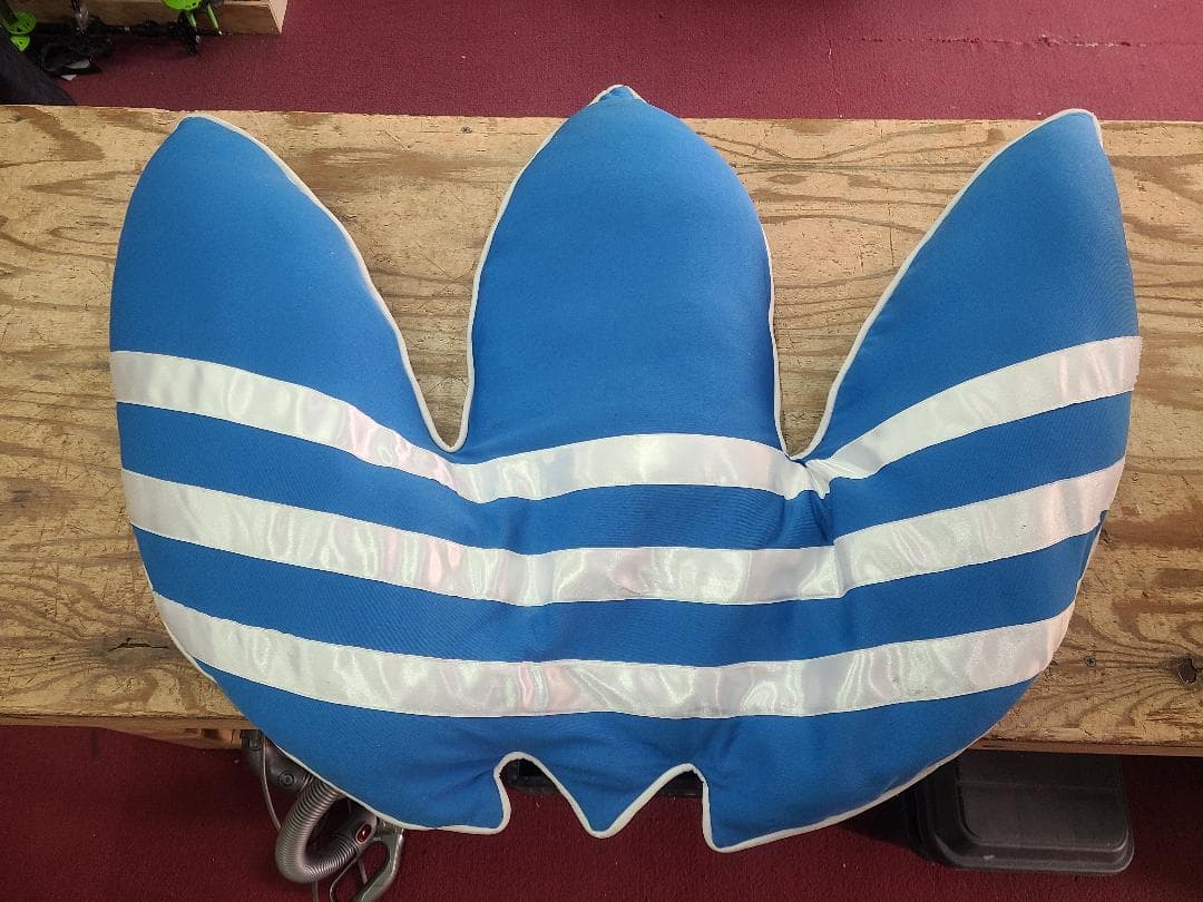 ADIDAS Y2K ヴィンテージ オリジナル ぬいぐるみ