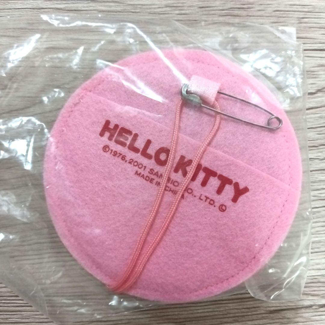 サンリオ　ハローキティ 　フェルト製バッジ　稀少　レトロ　2001年⚠️必読