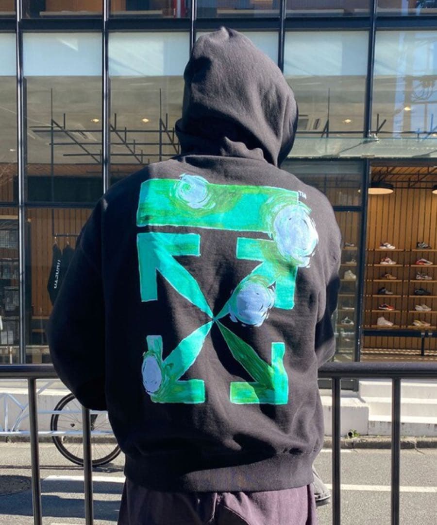 だ*お様 【未使用級】オフホワイト/OFFーWHITE スウエットパーカーサイズ