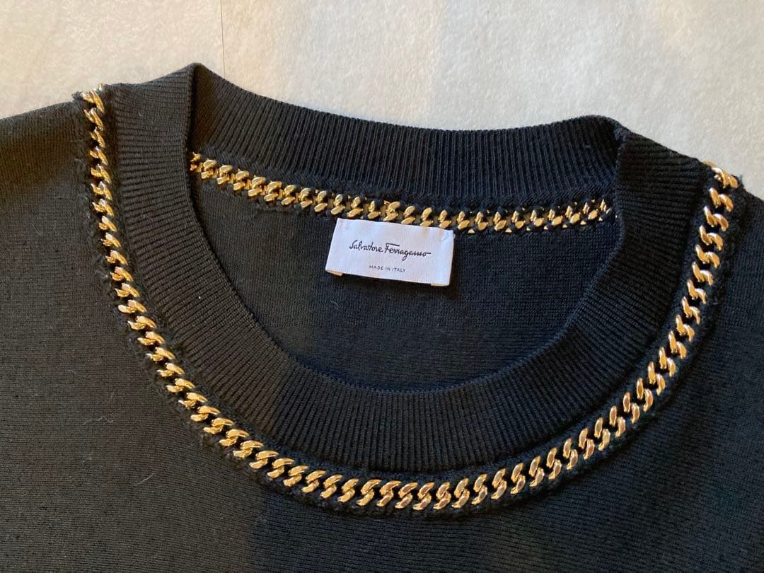 フェラガモ　ブラックワンピース