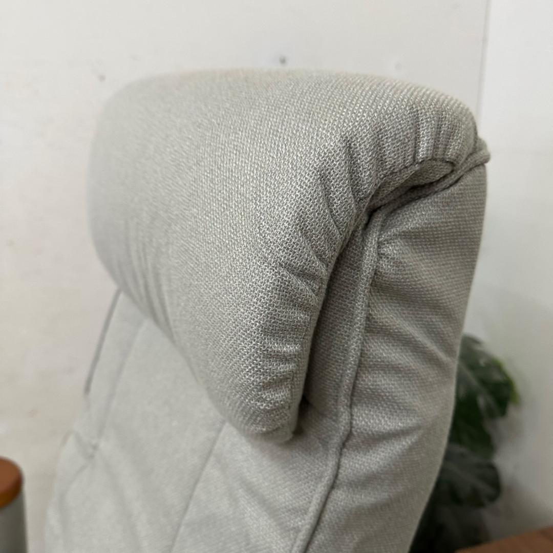 新品　未使用　肘付き回転座椅子き　リクライニング無段階　360度
