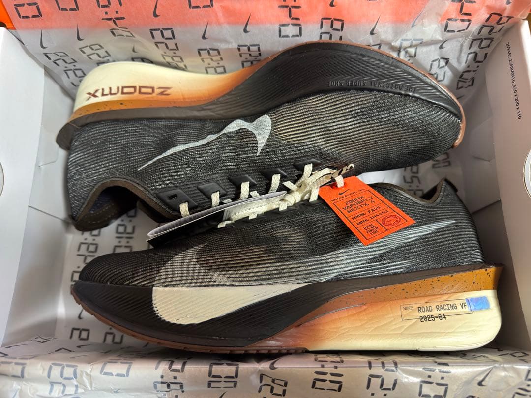 ナイキZOOMX VAPORFLY NEXT%4 ヴェイパーフライ4