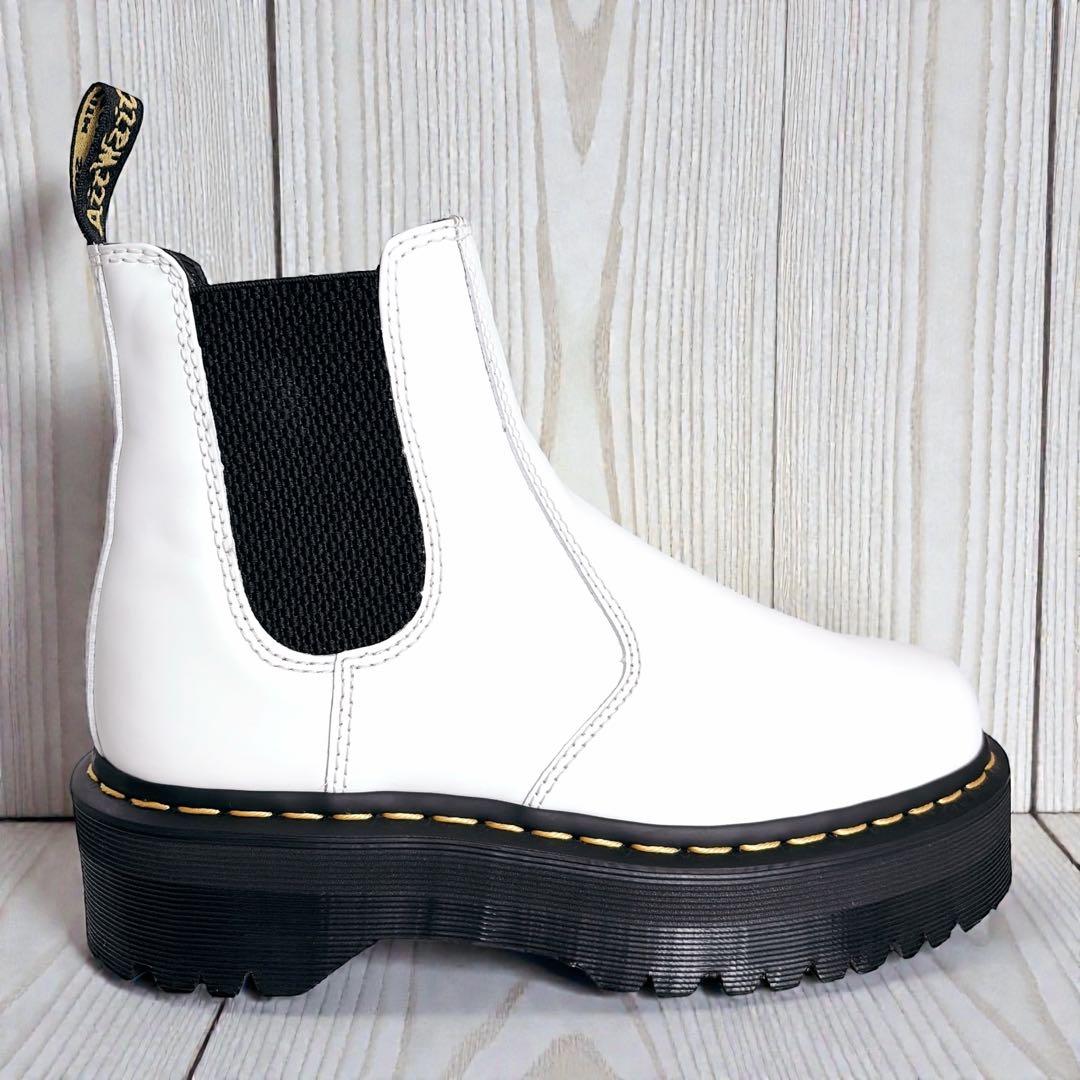 美品　Dr. Martens QUAD チェルシーブーツ24〜24.5cm厚底