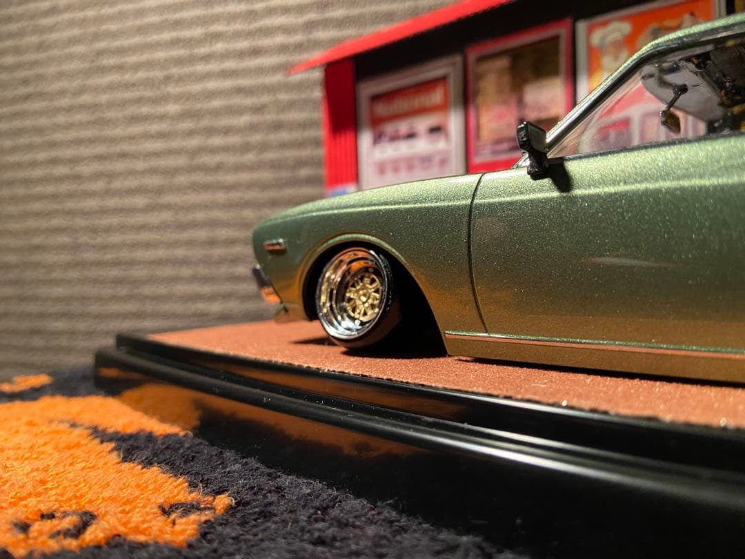 1/24 ローレル 130 カスタム　ジオラマ　旧車　クリアケース付