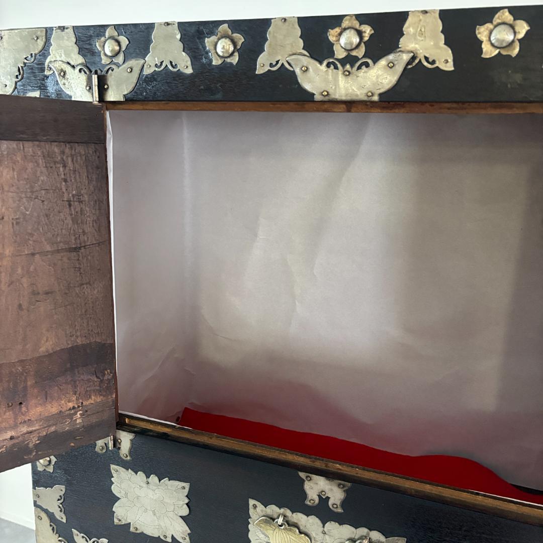 収納棚｜李朝 キャビネット