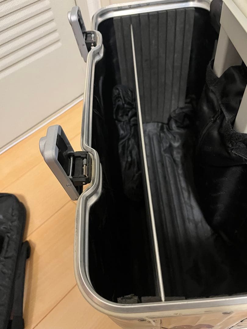 マ*ズ様 RIMOWA リモア ORIGINAL PILOT キャリーケース ド