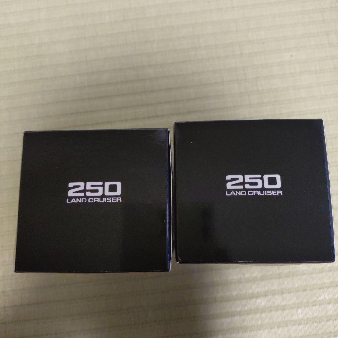 トヨタ ランドクルーザー250 ミニカー 2台セット(未開封)