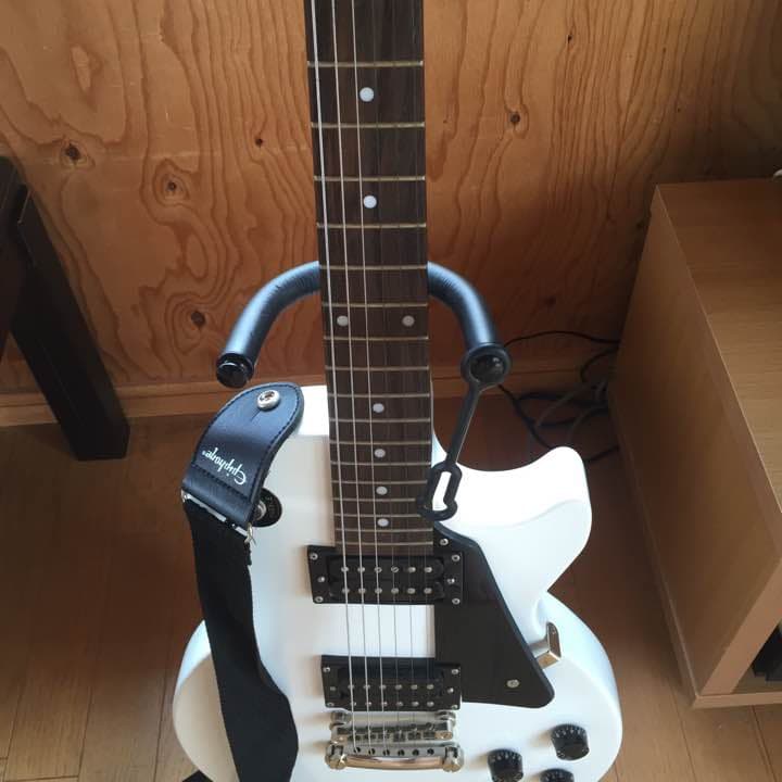 Epiphone   白 ギター
