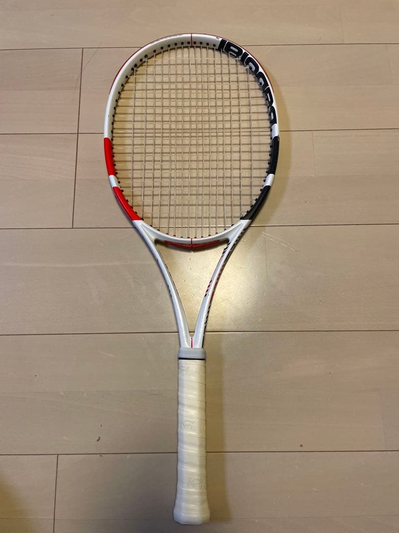 硬式テニスラケット　Babolat Pure Strike G2