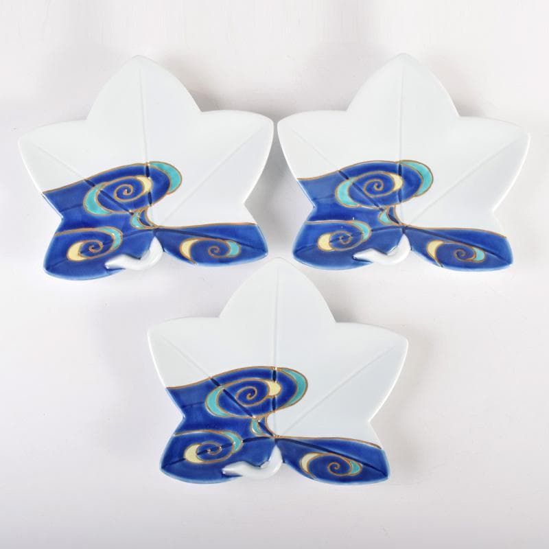 有田焼　富右衛門　色絵金彩　流水絵　葉形皿揃　三客　共布共箱　C7895